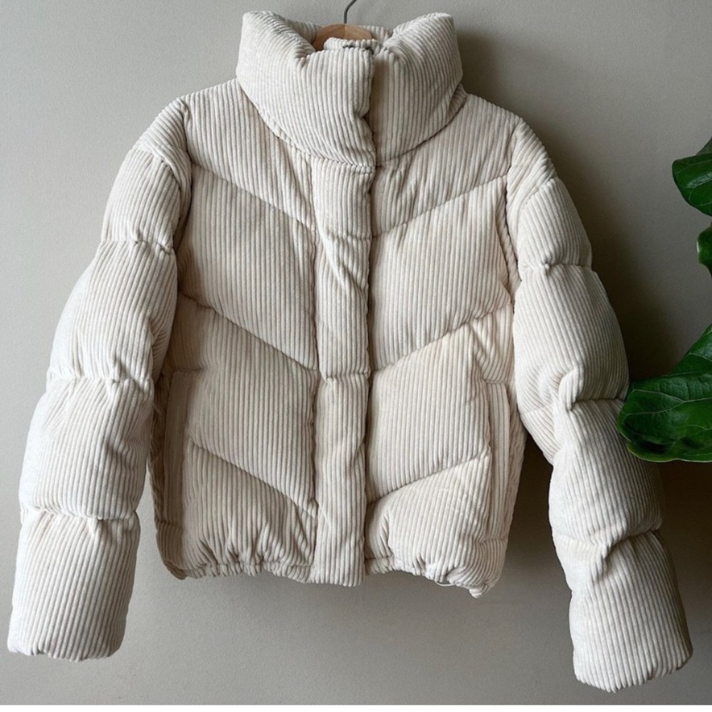 Wilfred The Cloud Puff™ - Aritzia